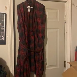 Torrid plaid robe sits size 3/4